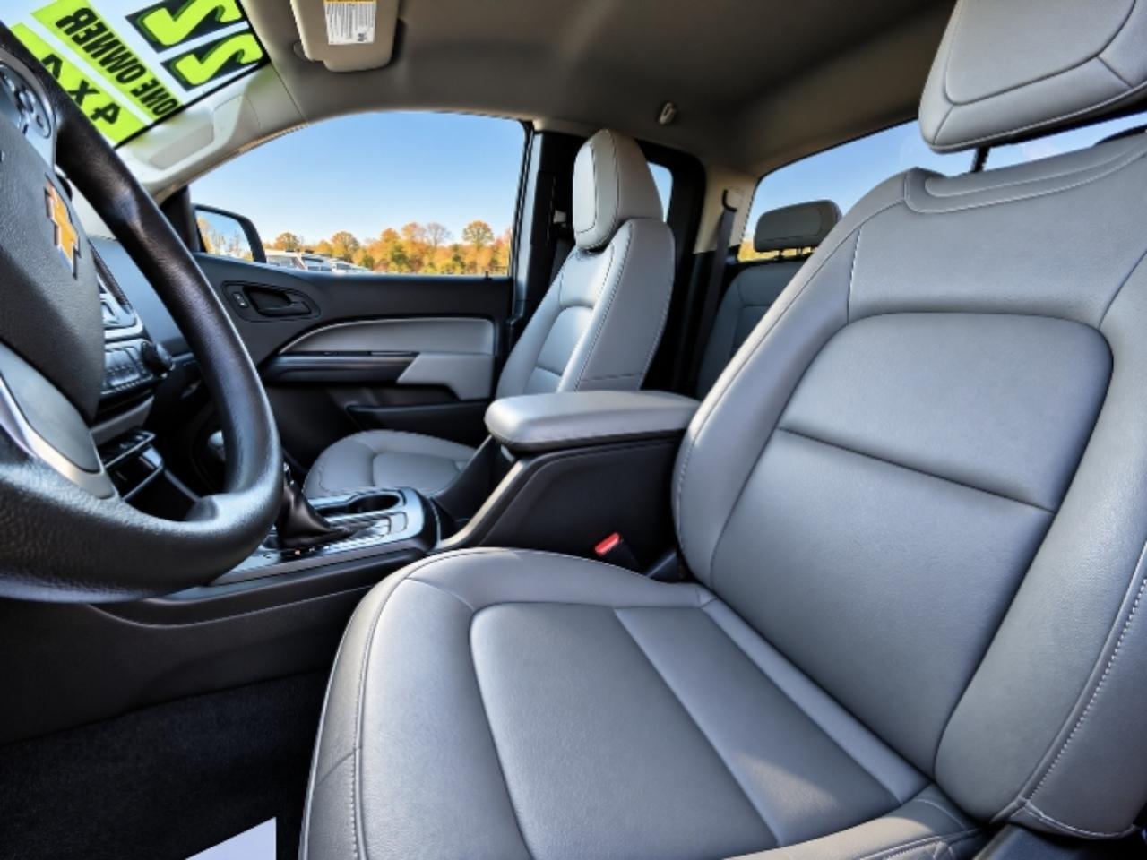 Chevrolet Colorado WT Ext. Cab 4WD 2022
