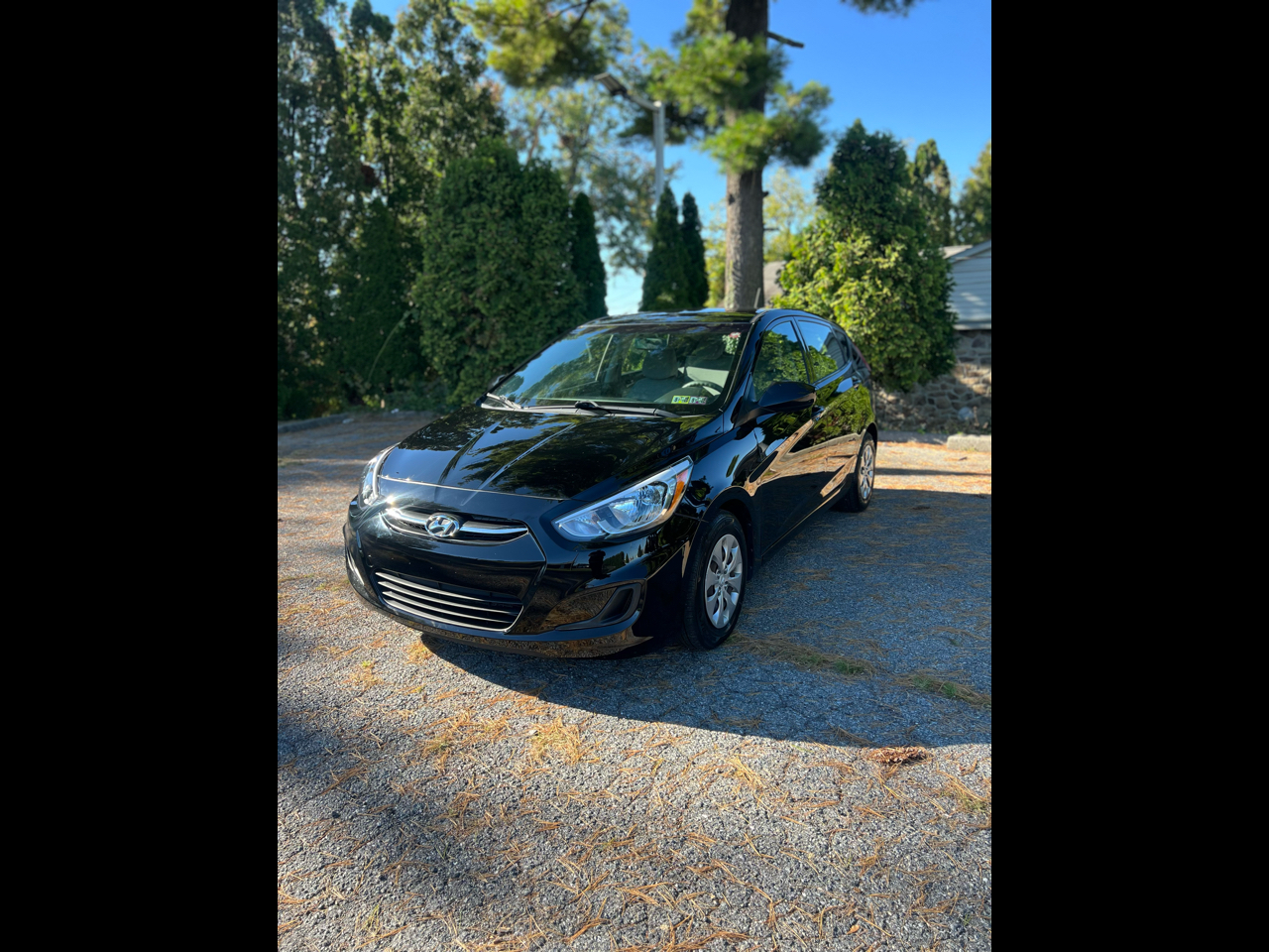 2017 Hyundai Accent SE 5-Door 6A