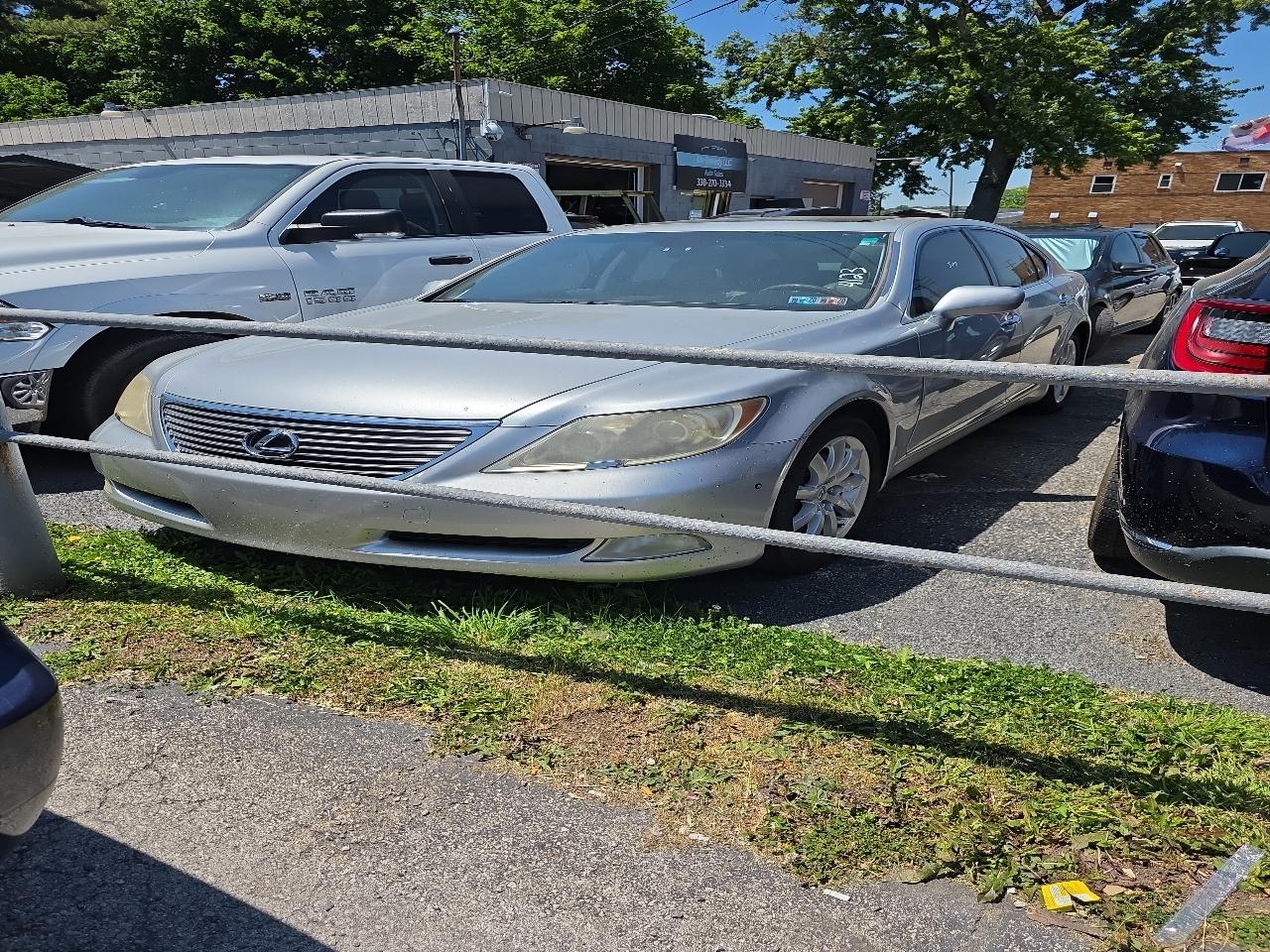 Lexus LS 460 Luxury Sedan 2007