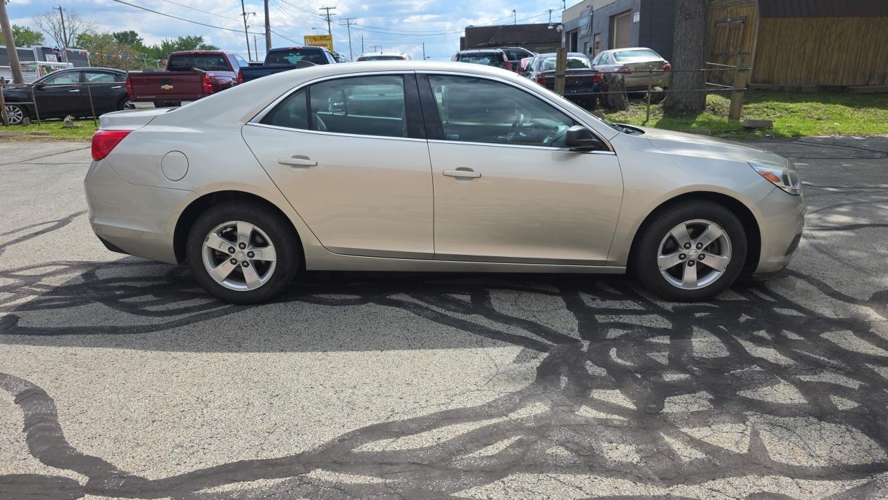 Chevrolet Malibu LS 2013