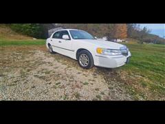 1999 Lincoln Town Car 