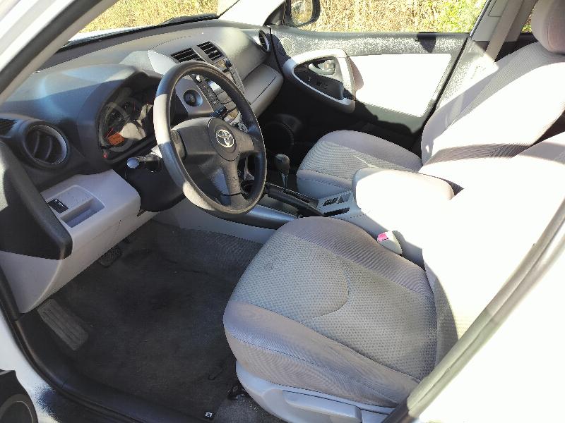 Toyota RAV4 Base I4 2WD 2008