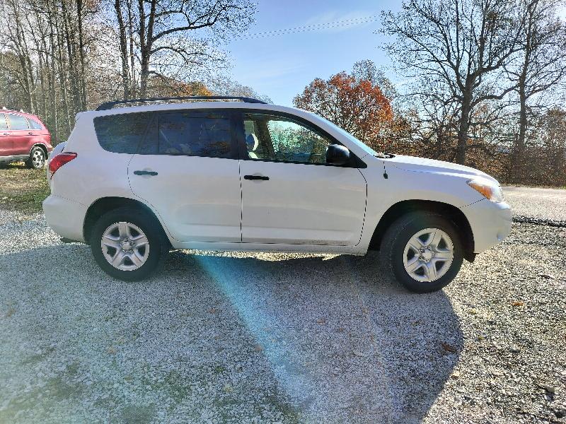 Toyota RAV4 Base I4 2WD 2008