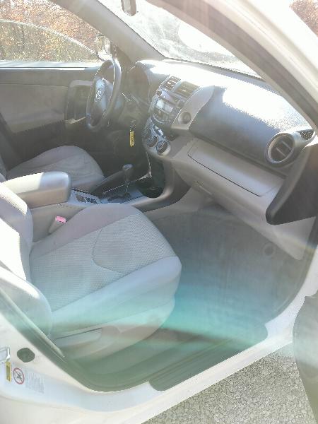 Toyota RAV4 Base I4 2WD 2008