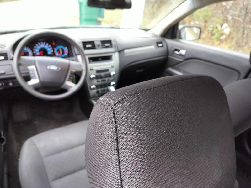 Ford Fusion I4 SE 2011