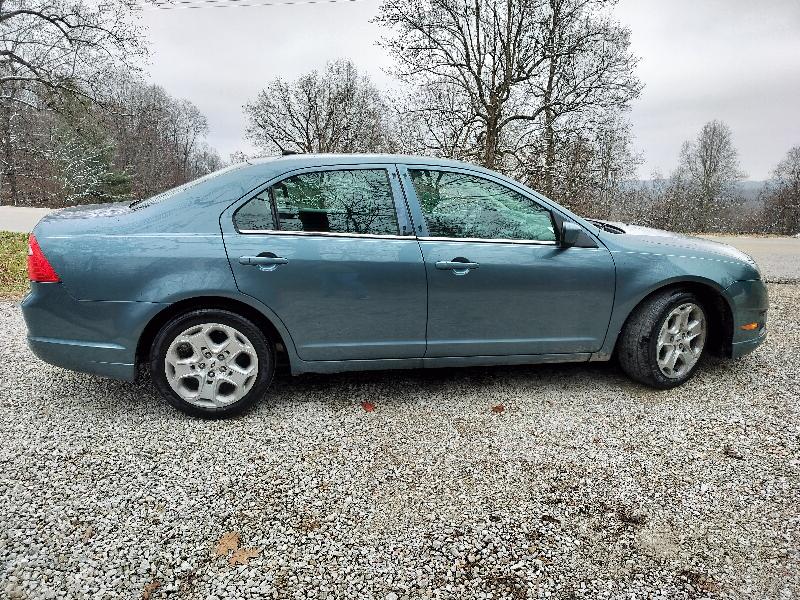 Ford Fusion I4 SE 2011