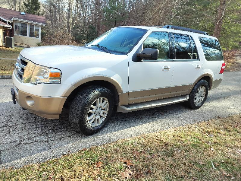 Ford Expedition XLT 4WD 2014
