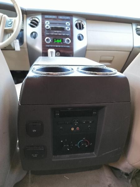 Ford Expedition XLT 4WD 2014