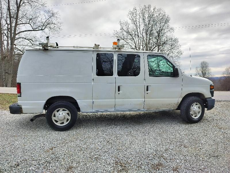 Ford Econoline E-250 2013