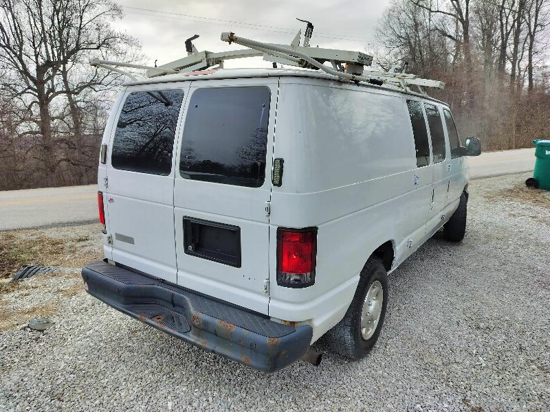 Ford Econoline E-250 2013