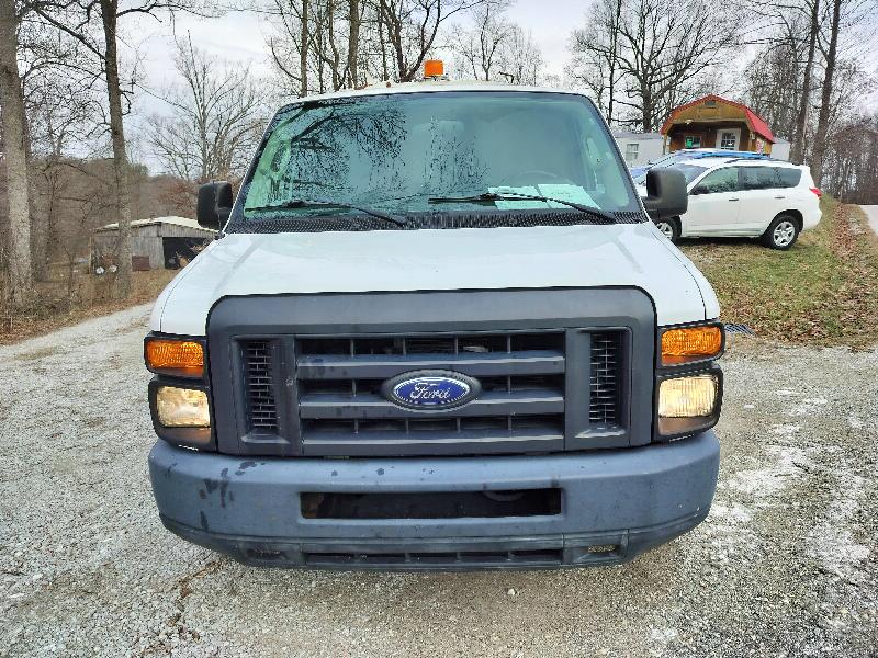 Ford Econoline E-250 2013