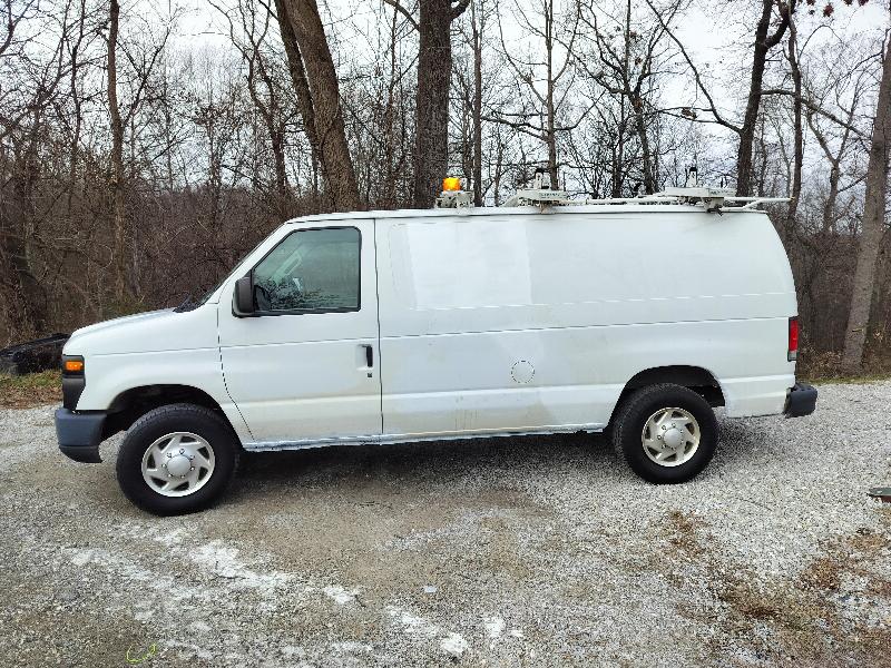 Ford Econoline E-250 2013