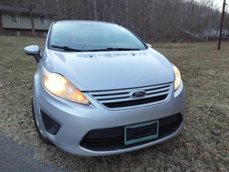 Ford Fiesta S Sedan 2013