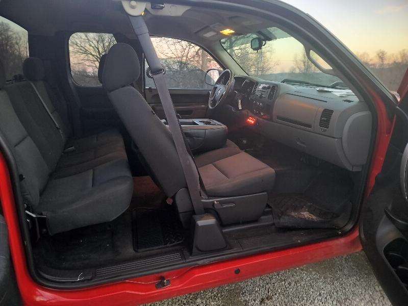 Chevrolet Silverado 1500 LS Extended Cab 4WD 2011