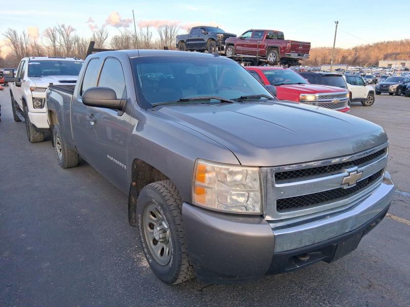 Chevrolet Silverado 1500 Work Truck Ext. Cab Std. Box 4WD 2008