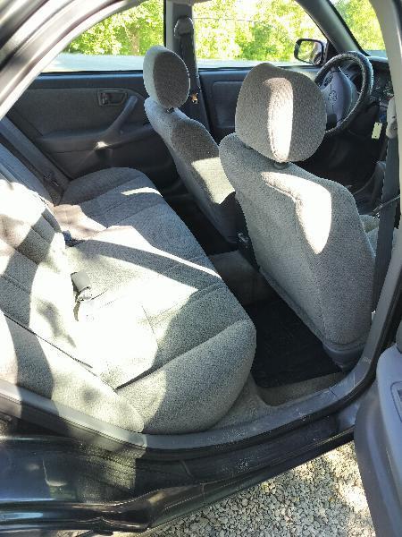Toyota Camry LE 2000