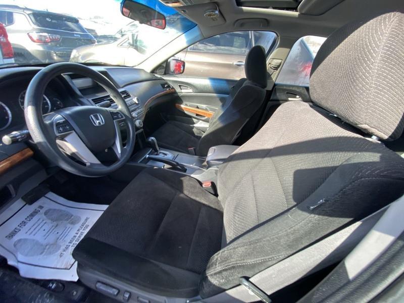 Honda Accord EX Sedan AT 2011