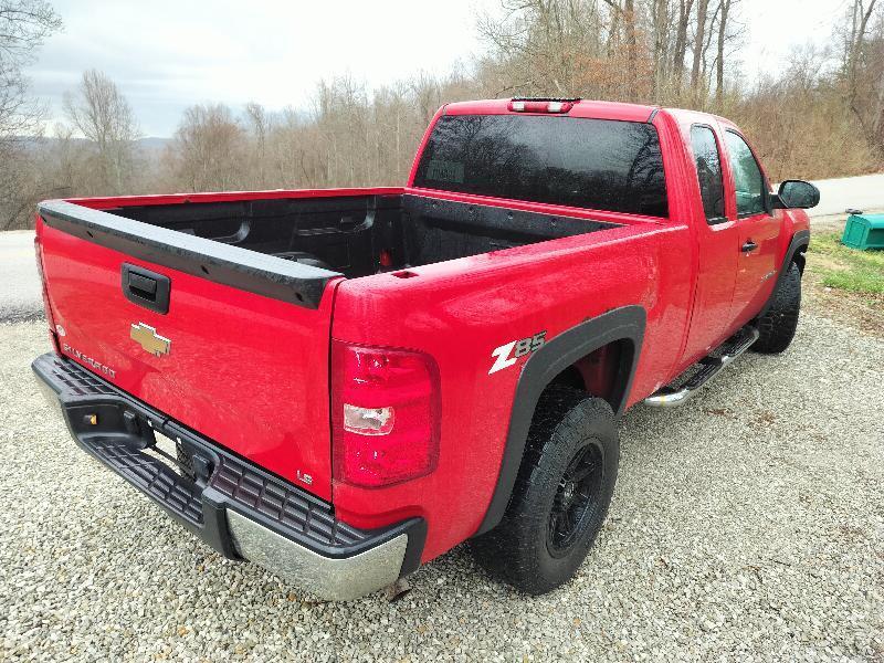 Chevrolet Silverado 1500 Work Truck Ext. Cab Long Box 2WD 2009