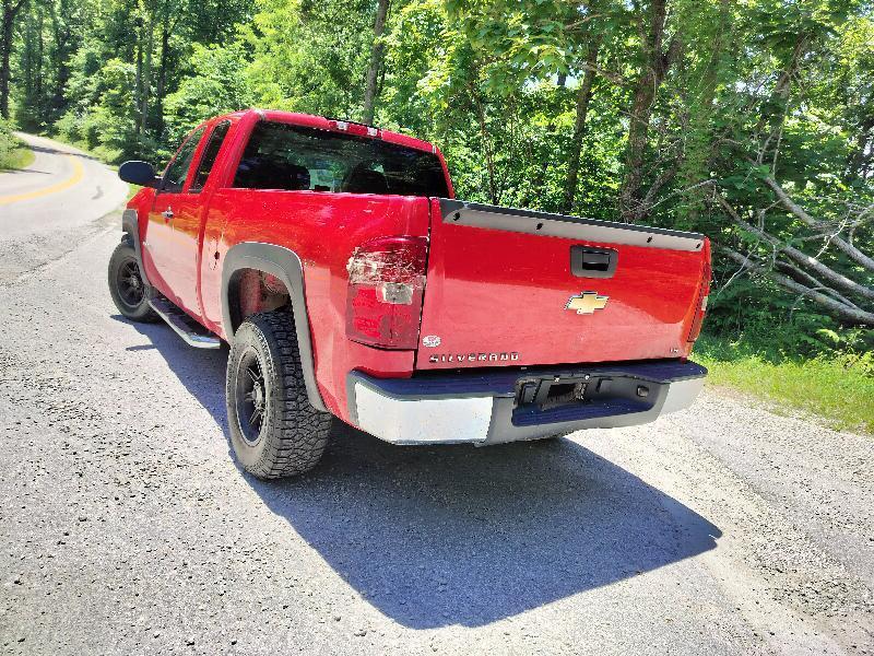Chevrolet Silverado 1500 Work Truck Ext. Cab Long Box 2WD 2009