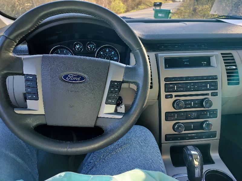 Ford Flex SE FWD 2011