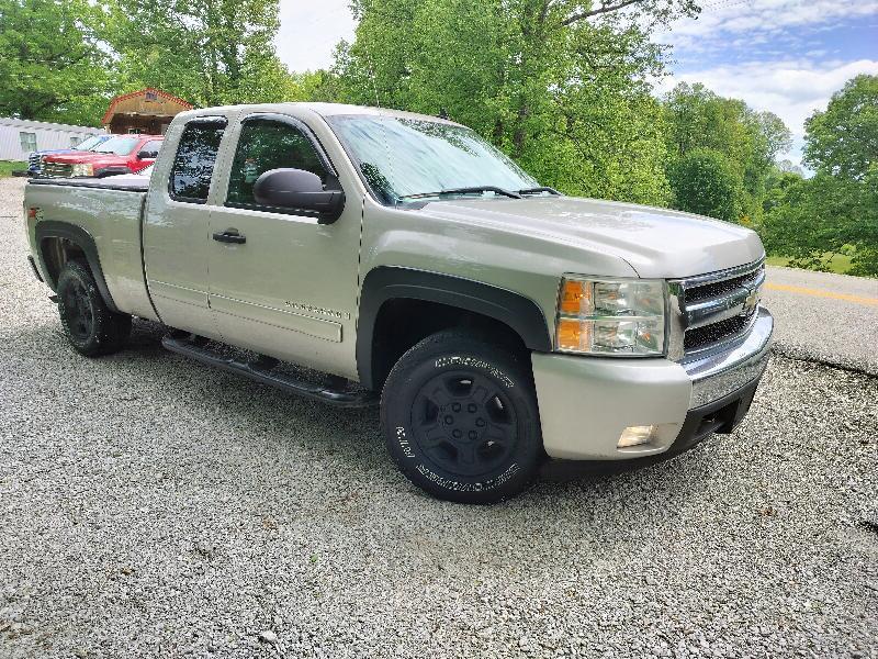 Chevrolet Silverado 1500 Work Truck Ext. Cab Std. Box 4WD 2008