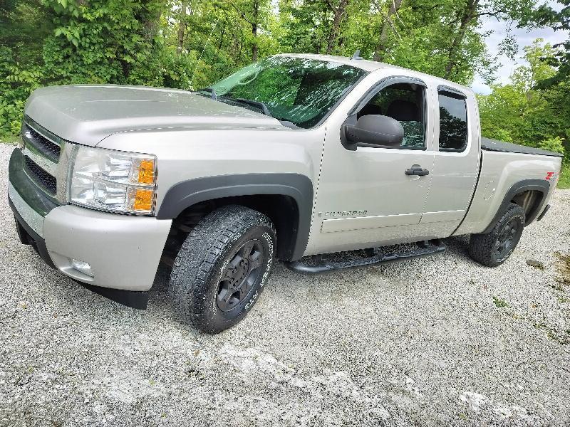 Chevrolet Silverado 1500 Work Truck Ext. Cab Std. Box 4WD 2008