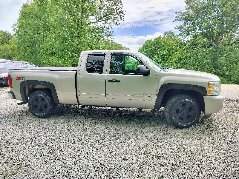 Chevrolet Silverado 1500 Work Truck Ext. Cab Std. Box 4WD 2008