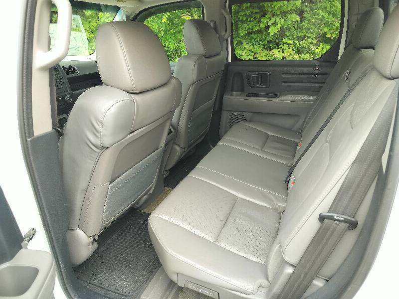 Honda Ridgeline RTL w/ Navigation 2011