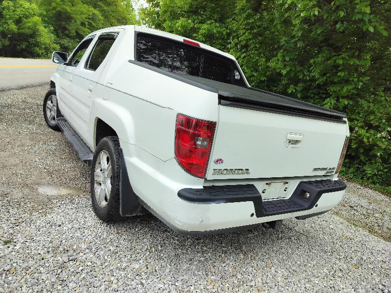 Honda Ridgeline RTL w/ Navigation 2011