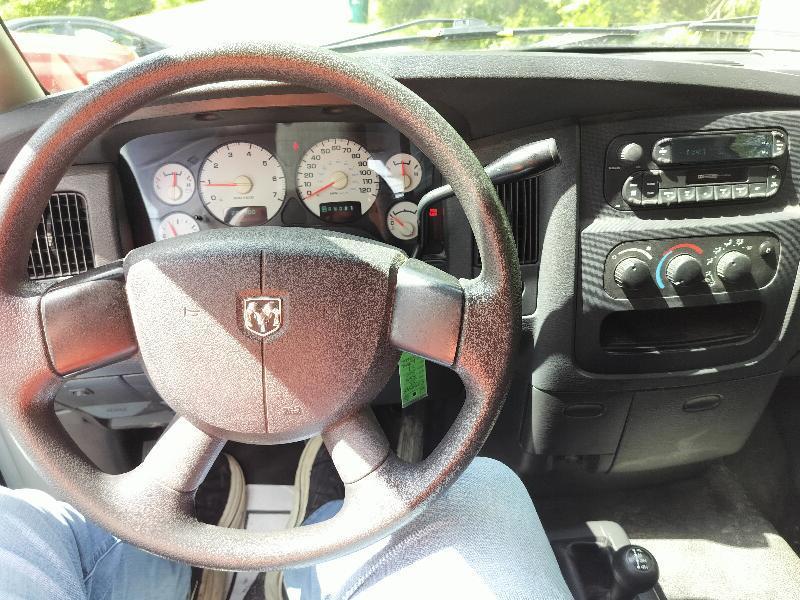 Dodge Ram 1500 Laramie Long Bed 4WD 2005
