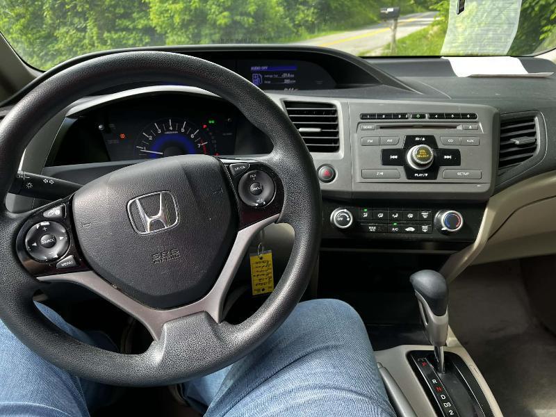 Honda Civic 4dr Sdn LX Auto 2012
