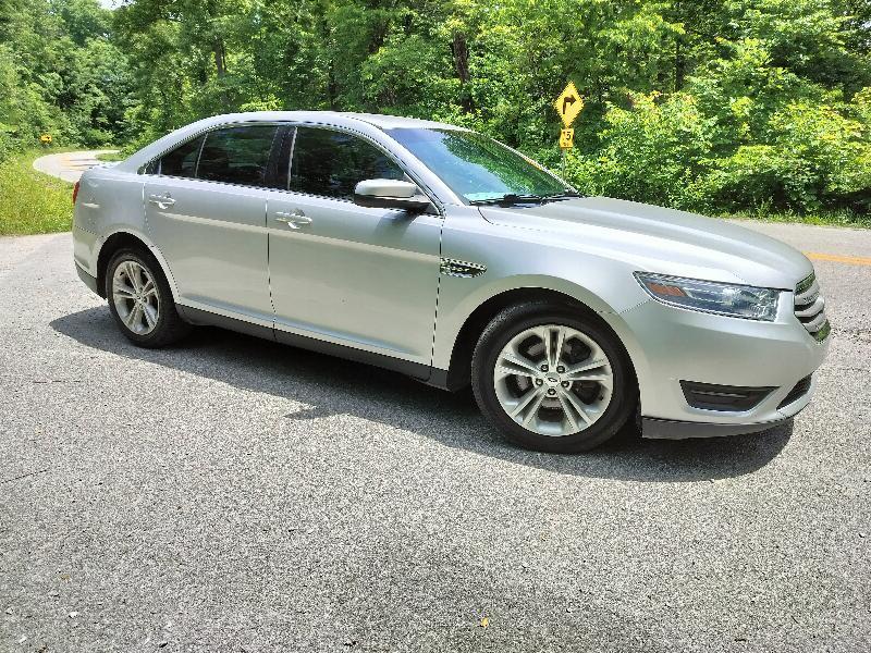 Ford Taurus SEL AWD 2015