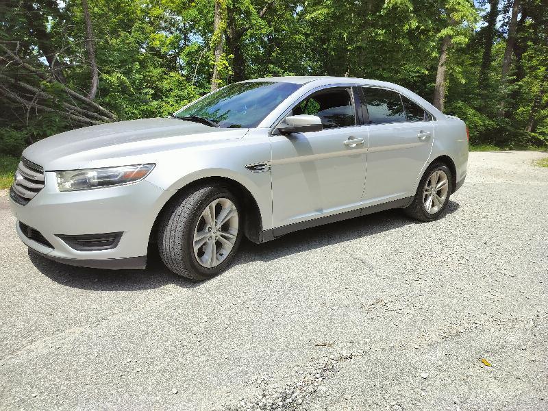 Ford Taurus SEL AWD 2015