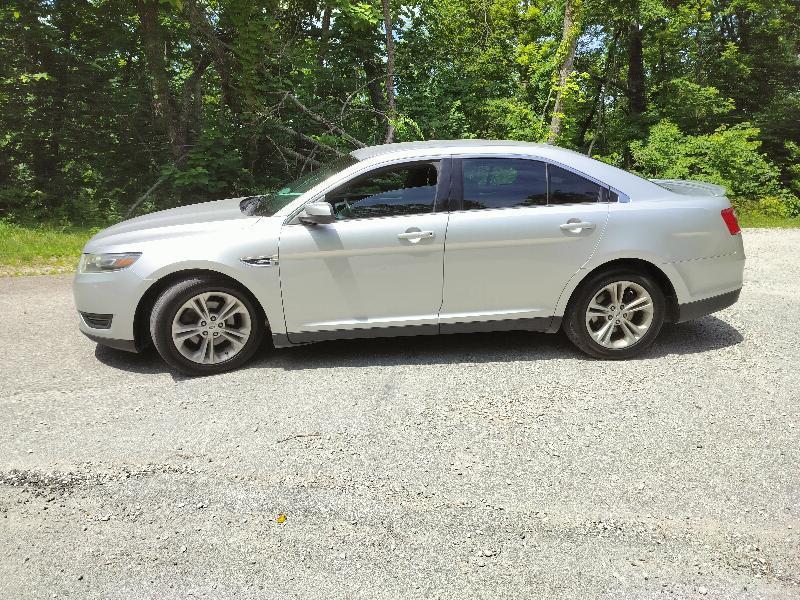 Ford Taurus SEL AWD 2015