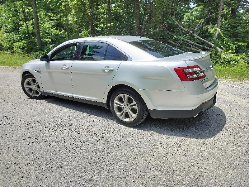 Ford Taurus SEL AWD 2015
