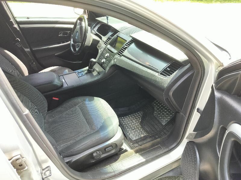 Ford Taurus SEL AWD 2015