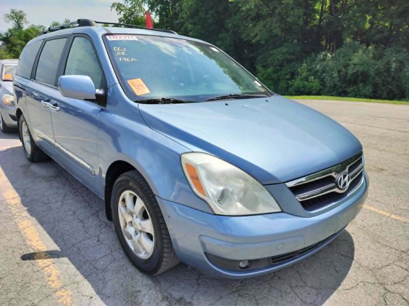 Hyundai Entourage GLS 2008