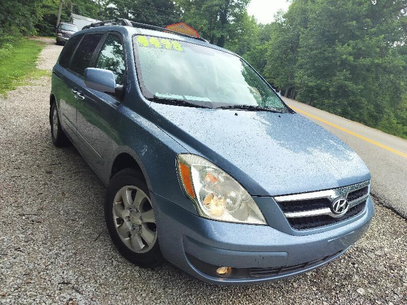 2008 Hyundai Entourage GLS