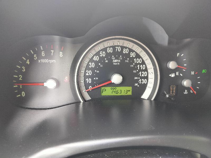 Hyundai Entourage GLS 2008