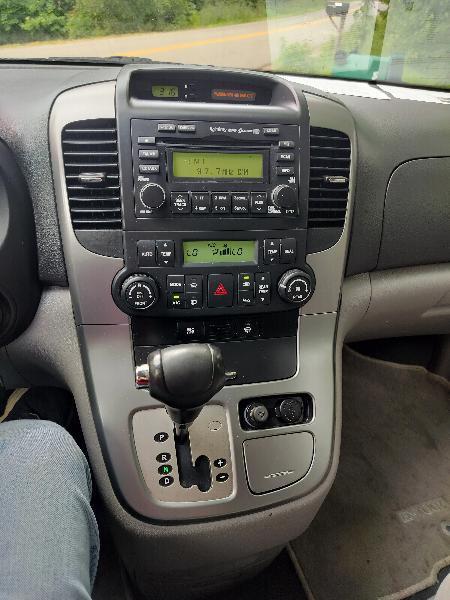 Hyundai Entourage GLS 2008