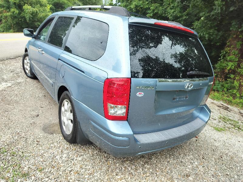 Hyundai Entourage GLS 2008