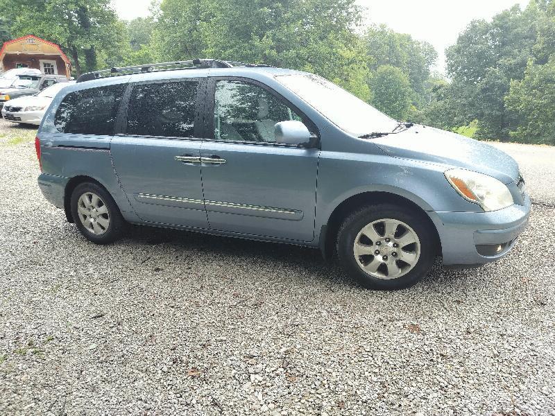 Hyundai Entourage GLS 2008