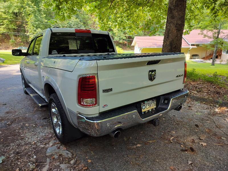 RAM 1500 Laramie Crew Cab SWB 4WD 2017