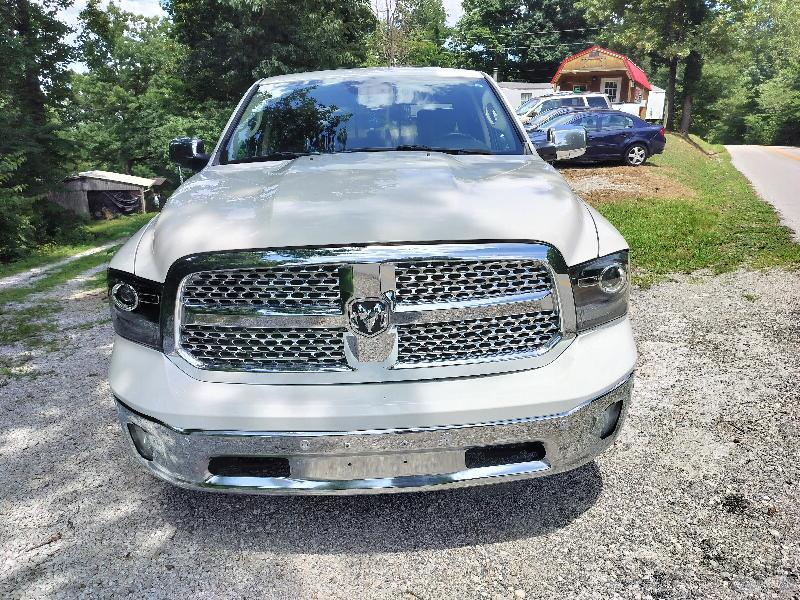 RAM 1500 Laramie Crew Cab SWB 4WD 2017