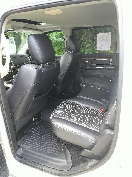 RAM 1500 Laramie Crew Cab SWB 4WD 2017