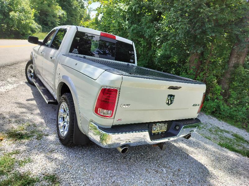 RAM 1500 Laramie Crew Cab SWB 4WD 2017