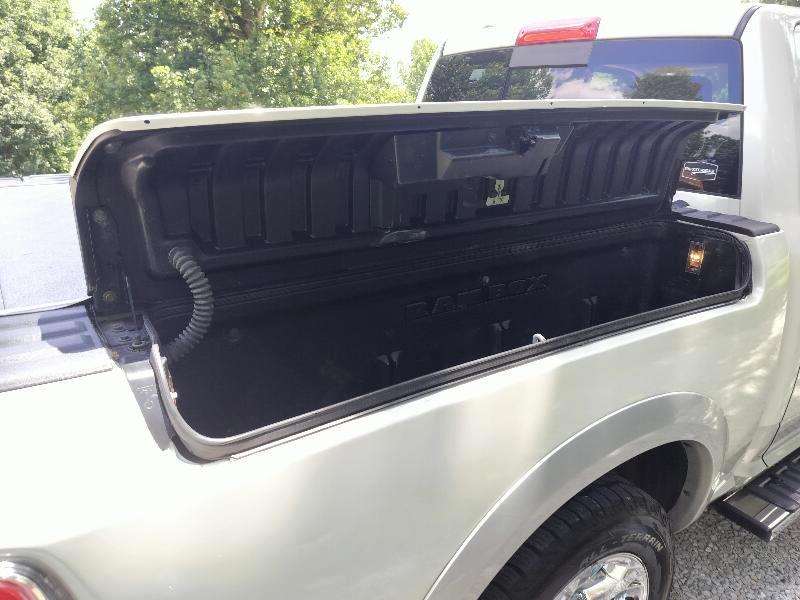 RAM 1500 Laramie Crew Cab SWB 4WD 2017