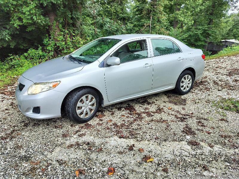 Toyota Corolla LE 4D Sedan at 2009