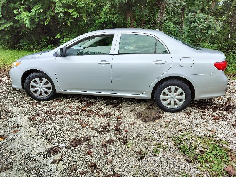 Toyota Corolla LE 4D Sedan at 2009