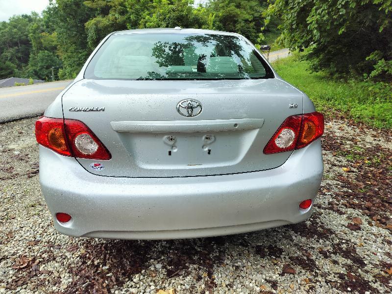 Toyota Corolla LE 4D Sedan at 2009